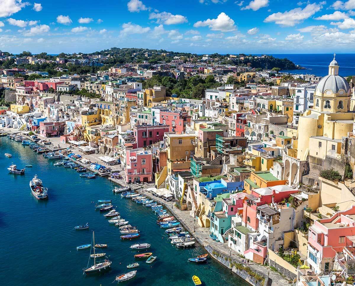 Al momento stai visualizzando Procida