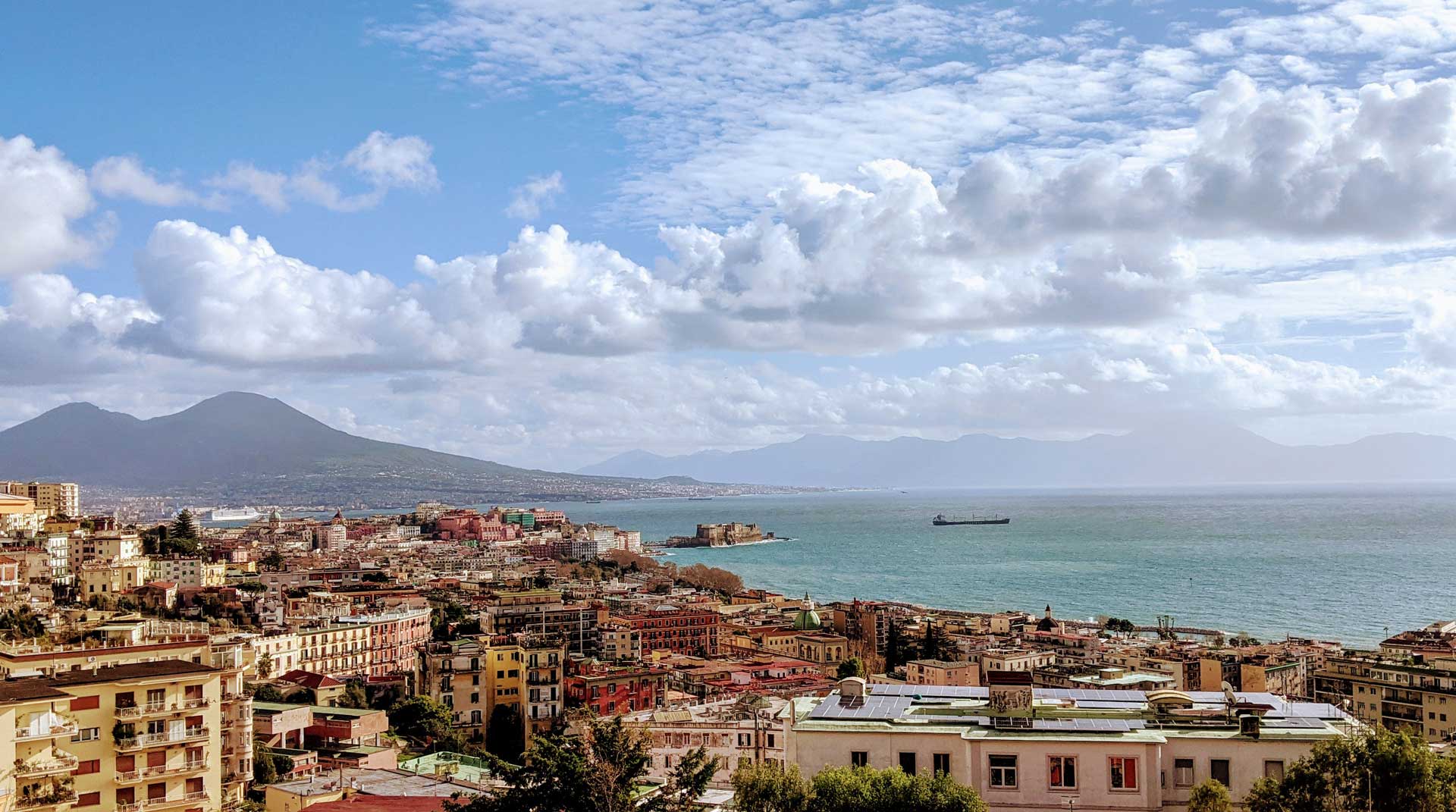 Al momento stai visualizzando Napoli